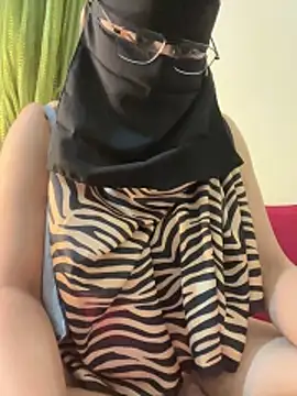 dilsheen kaur live online show from April 4, 2026, 4:48 pm