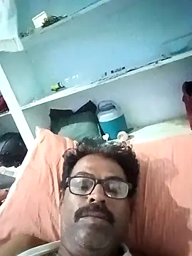 Snapshot of DKD-DARLING chatting on March 31, 2026, 10:21 pm DKD-DARLING online show from March 31, 2026, 10:21 pm