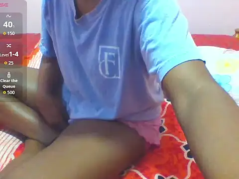 Snapshot of kylieqk chatting on July 4, 2026, 7:53 pm kylieqk online show from July 4, 2026, 7:53 pm
