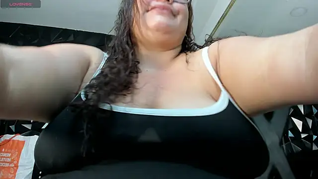 Snapshot of AbbyRogers1 chatting on May 28, 2026, 4:43 am AbbyRogers1 online show from May 28, 2026, 4:43 am