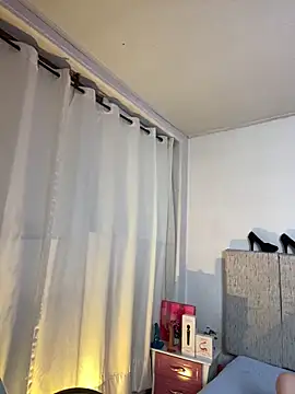 Abby pink  online show from April 13, 2026, 4:29 am