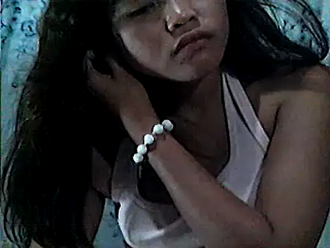 Snapshot of AsianPinay18 chatting on April 14, 2026, 10:54 am AsianPinay18 online show from April 14, 2026, 10:54 am