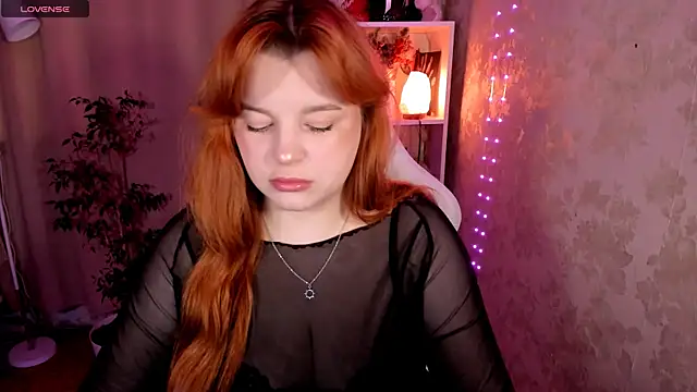 Snapshot of Lizzie_sun chatting on April 24, 2026, 10:18 am Lizzie sun online show from April 24, 2026, 10:18 am