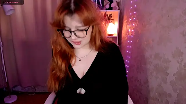 Snapshot of Lizzie_sun chatting on May 4, 2026, 7:26 am Lizzie sun online show from May 4, 2026, 7:26 am