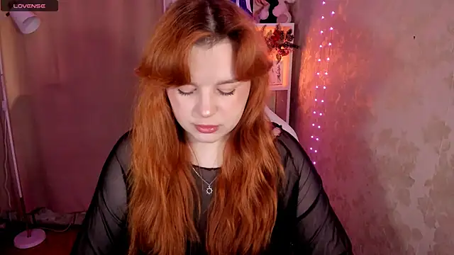 Snapshot of Lizzie_sun chatting on May 10, 2026, 7:35 am Lizzie sun online show from May 10, 2026, 7:35 am