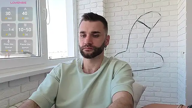Snapshot of DaddySlava chatting on June 25, 2026, 1:04 pm DaddySlava online show from June 25, 2026, 1:04 pm