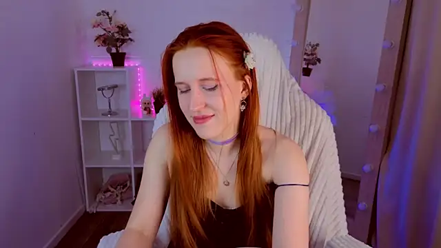 Snapshot of EvaBellea chatting on April 15, 2026, 1:40 pm EvaBellea online show from April 15, 2026, 1:40 pm