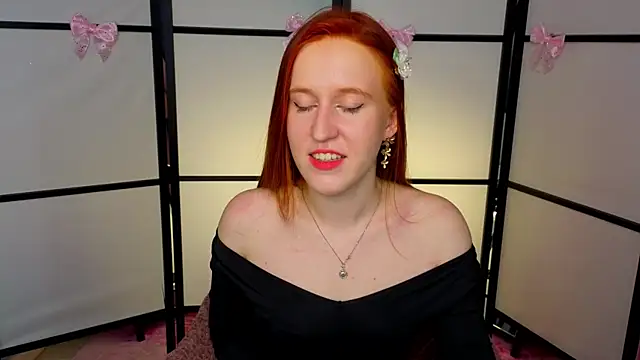 Snapshot of EvaBellea chatting on May 9, 2026, 1:49 pm EvaBellea online show from May 9, 2026, 1:49 pm