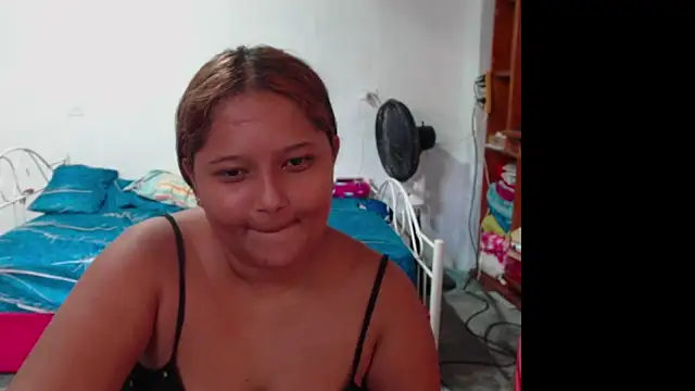 Snapshot of Bombisexwillcar81 chatting on June 2, 2026, 4:09 pm Bombisexwillcar81 online show from June 2, 2026, 4:09 pm