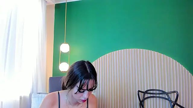 Snapshot of Alicecoule_ chatting on May 28, 2026, 11:51 am Alicecoule online show from May 28, 2026, 11:51 am