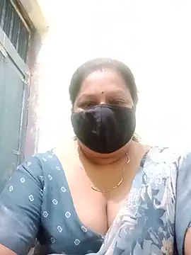 Snapshot of PINKI_024 chatting on May 28, 2026, 9:17 am PINKI 024 online show from May 28, 2026, 9:17 am