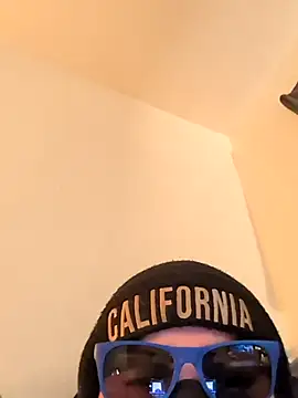 topskislimthick online show from April 3, 2026, 10:57 am