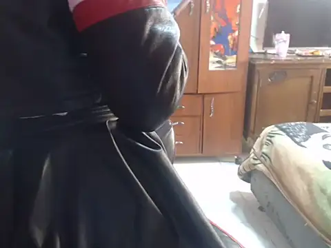 Snapshot of amber_squirtsx chatting on June 23, 2026, 1:53 pm amber squirtsx online show from June 23, 2026, 1:53 pm