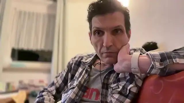 Dermart online show from April 2, 2026, 11:35 pm