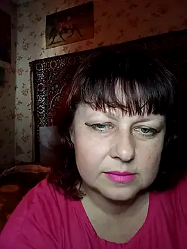 Snapshot of AuroKaria chatting on April 26, 2026, 9:51 am AuroKaria online show from April 26, 2026, 9:51 am
