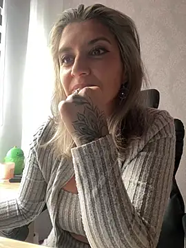 Isabella varella- online show from July 10, 2026, 2:08 pm