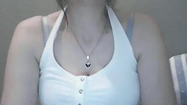Snapshot of sara_41 chatting on April 25, 2026, 6:16 pm sara 41 online show from April 25, 2026, 6:16 pm