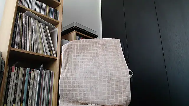 Snapshot of hornet332 chatting on July 2, 2026, 11:33 pm hornet332 online show from July 2, 2026, 11:33 pm