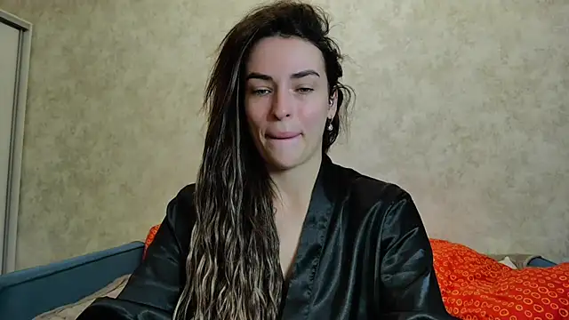Kira  love1 online show from April 28, 2026, 5:45 am