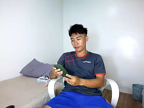Snapshot of valerio_fernan chatting on June 11, 2026, 12:54 am valerio fernan online show from June 11, 2026, 12:54 am
