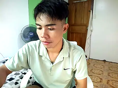 Snapshot of valerio_fernan chatting on July 5, 2026, 4:19 am valerio fernan online show from July 5, 2026, 4:19 am