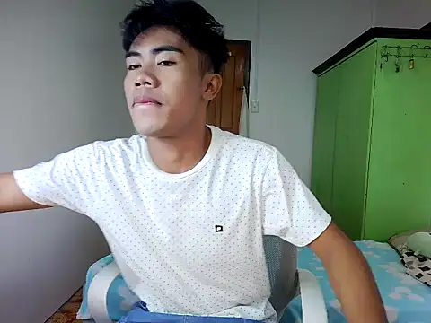 Snapshot of valerio_fernan chatting on July 11, 2026, 11:39 pm valerio fernan online show from July 11, 2026, 11:39 pm