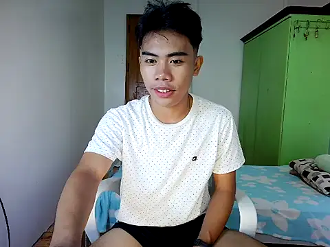 Snapshot of valerio_fernan chatting on July 25, 2026, 11:35 pm valerio fernan online show from July 25, 2026, 11:35 pm
