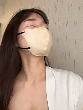 Snapshot of Hinako_0012 chatting on April 10, 2026, 1:22 am Hinako 0012 online show from April 10, 2026, 1:22 am