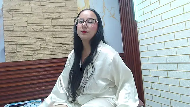 malory black online show from April 6, 2026, 7:26 pm