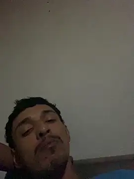 casalcapixaba28 online show from April 12, 2026, 3:22 am