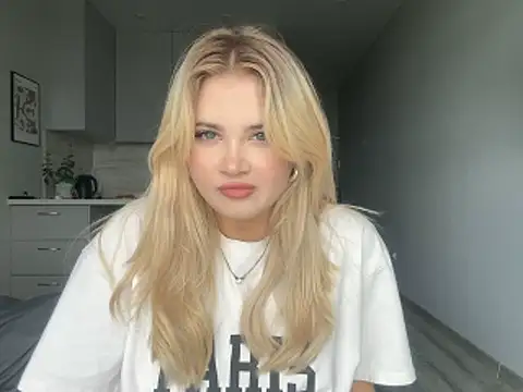 Snapshot of kirtova_ chatting on May 31, 2026, 11:17 am kirtova online show from May 31, 2026, 11:17 am