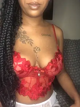 Fannyangelx online show from April 4, 2026, 3:27 am