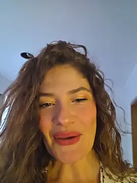 CelineBoyer  online show from April 25, 2026, 9:34 pm