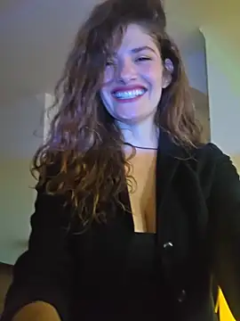 CelineBoyer  online show from May 22, 2026, 9:31 pm
