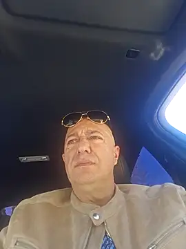 Snapshot of drbobo1 chatting on April 7, 2026, 12:05 pm drbobo1 online show from April 7, 2026, 12:05 pm