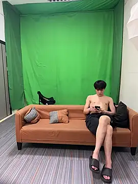 Snapshot of wxh8866 chatting on April 7, 2026, 8:48 am wxh8866 online show from April 7, 2026, 8:48 am