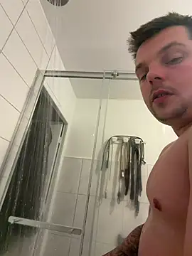 trentenaire08 online show from April 10, 2026, 5:56 am