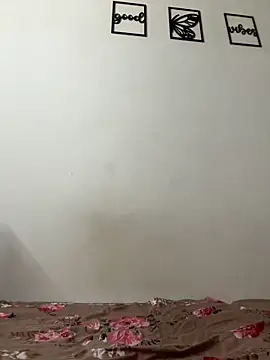 manas4fn421 online show from April 8, 2026, 9:15 pm