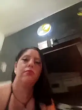 suziferreti online show from April 5, 2026, 1:03 am