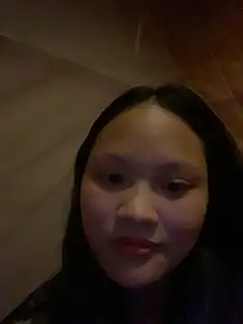 Snapshot of __Sunflower__ chatting on April 5, 2026, 6:32 am Sunflower online show from April 5, 2026, 6:32 am