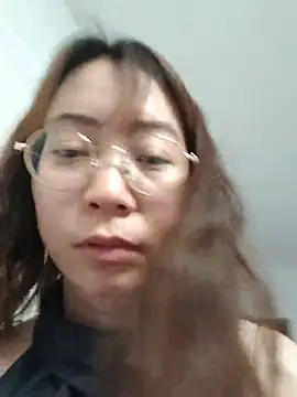 Snapshot of bingbing-521 chatting on April 13, 2026, 12:32 pm bingbing-521 online show from April 13, 2026, 12:32 pm