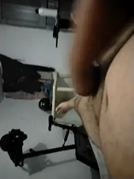 Yovanymartinez online show from April 16, 2026, 4:35 am