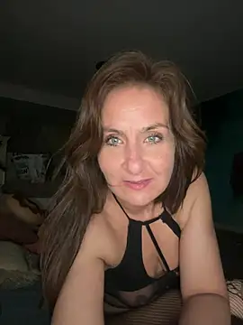 AtomicAngie online show from April 14, 2026, 8:26 pm