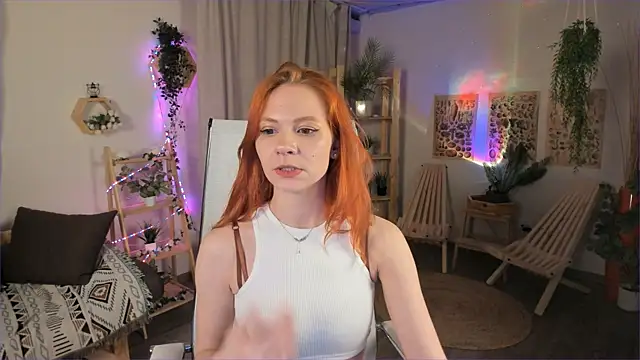 LisaAris online show from April 19, 2026, 6:10 pm