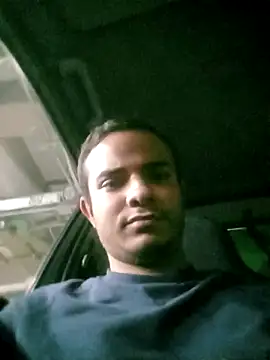 LuisLatinboyy online show from April 14, 2026, 11:44 pm