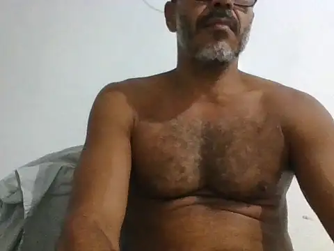 Snapshot of paizao1977brazil chatting on April 14, 2026, 9:21 pm paizao1977brazil online show from April 14, 2026, 9:21 pm