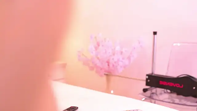 Kaya Bliss online show from April 20, 2026, 5:21 am