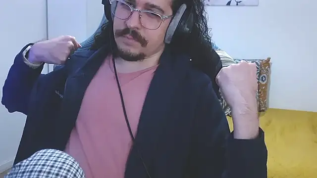 okakox online show from April 14, 2026, 11:49 am