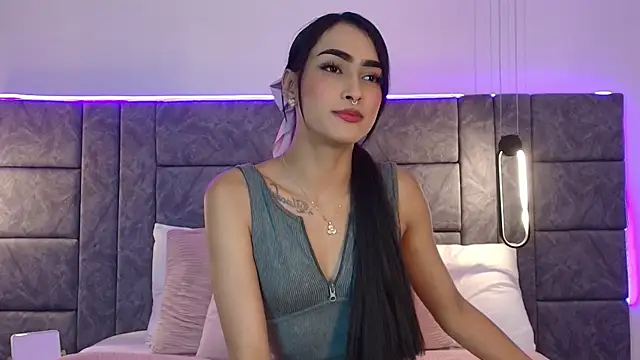 dhalia lux  online show from July 5, 2026, 11:56 pm