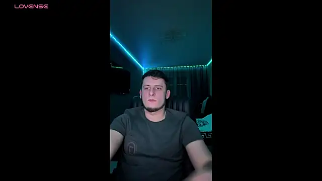 FranklinSweet  online show from April 17, 2026, 4:21 pm